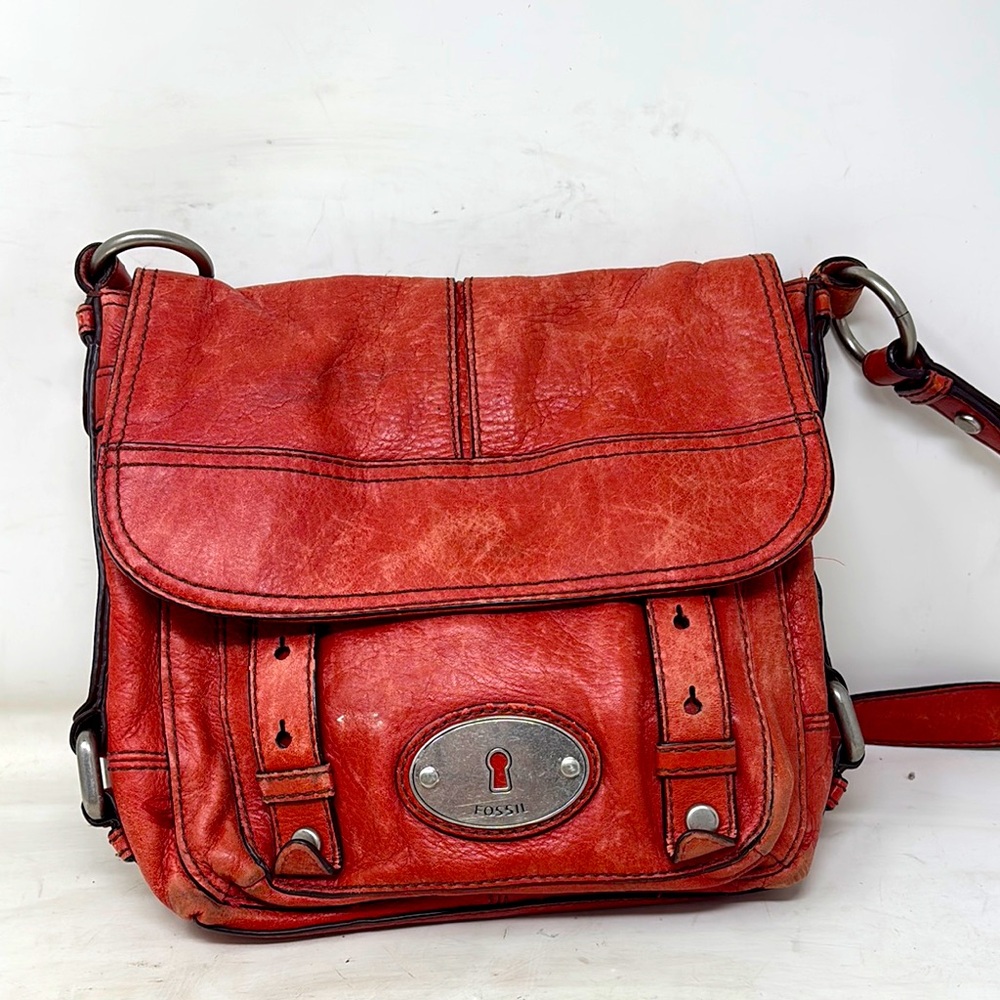 Fossil roast, red leather keyper purse, ECU shoulder bag